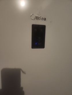 Upright freezer/refrigerator