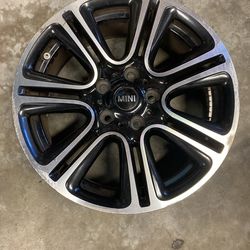 Mini Cooper Countryman Wheel