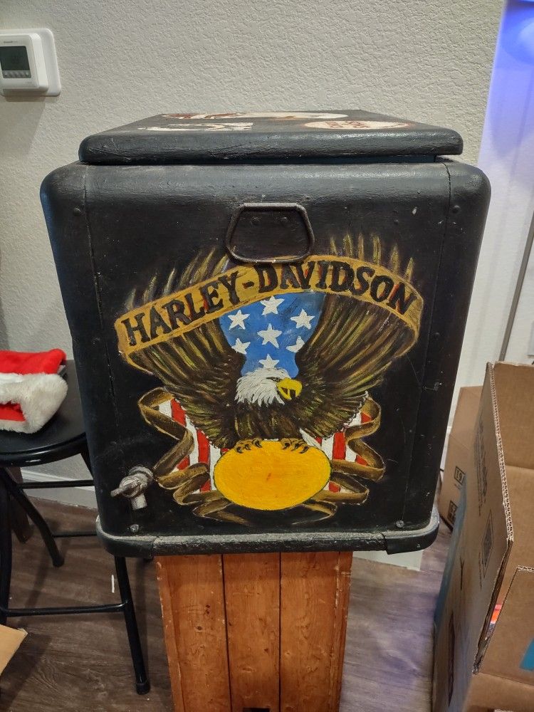 Hand Drawn Cooler