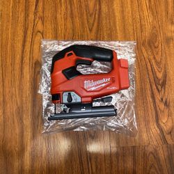 (1) Milwaukee M18 Fuel Brushless Jigsaw (2737-20)