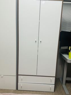 Two-door Wardrobe-Like New
