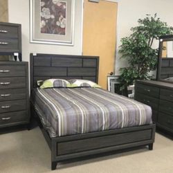 BRAND NEW! 5-PC Queen Bedroom Set 