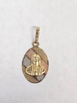 10kt Tri-Color Gold Virgin Mary Oval Charm