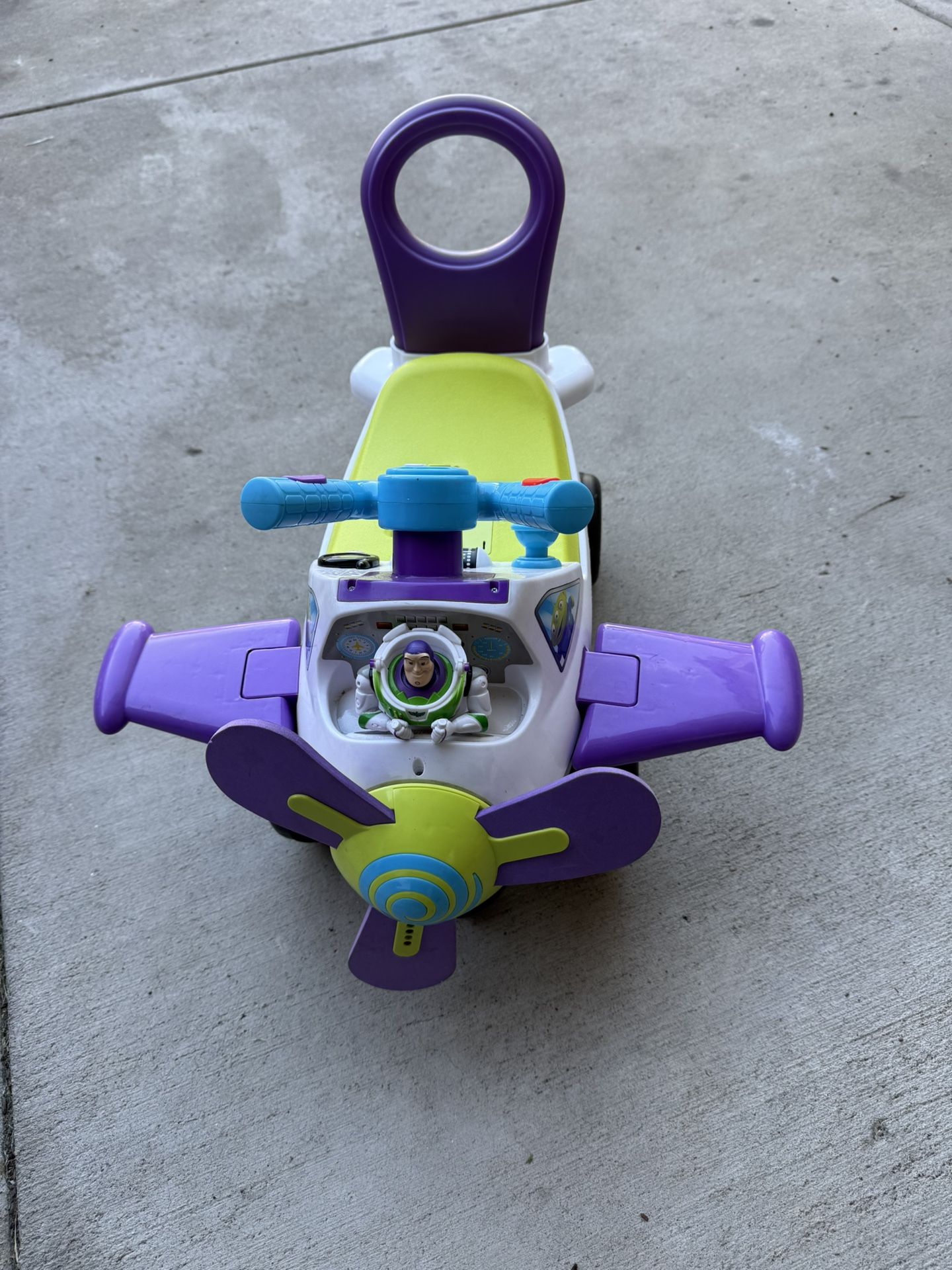 Carito De Buzz