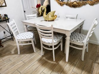 Dining set