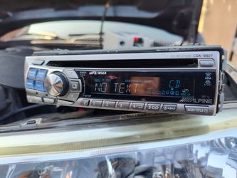 ALPINE CDA -9827 OLD SKOOL car radio read ad