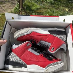 Jordan 3 Retro SE (Unite) Size 9.5