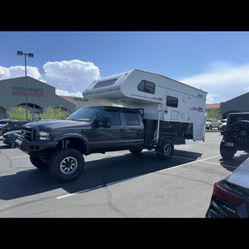 2005 Lance Camper 