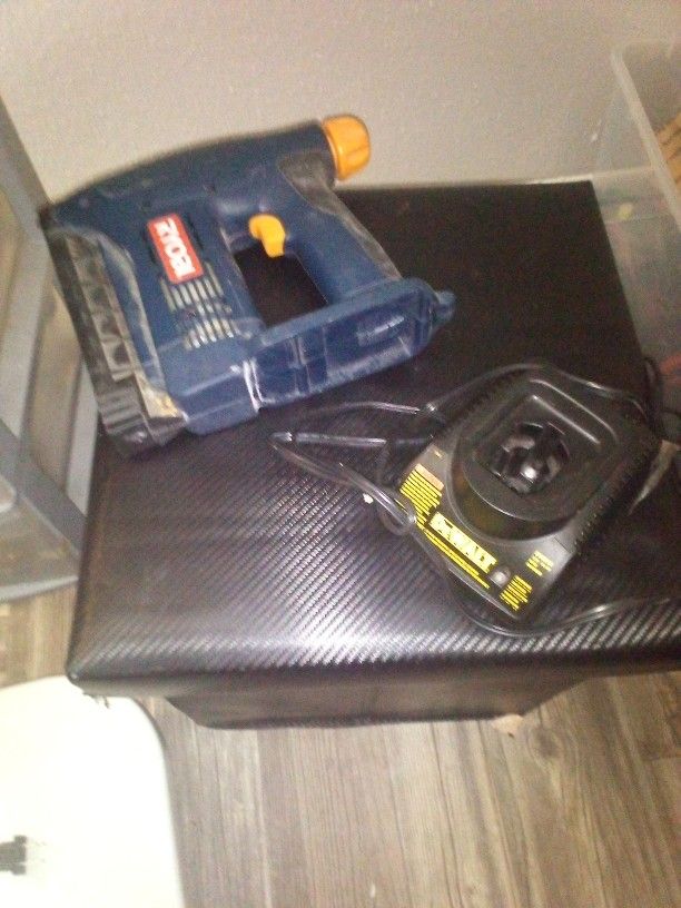 Miscellaneous Tools Ryobi And DeWalt ONLY $12