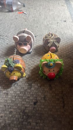 Pig designed piggy banks 20$ each