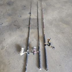 3 fishing rods with motor included. $45