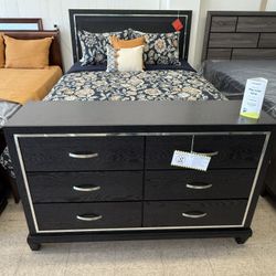 Black Queen Bedroom Set – LED Lights + Plush Mattress – $1,052 