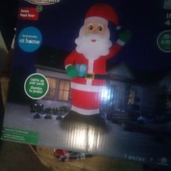20ft Santa blow up decoration