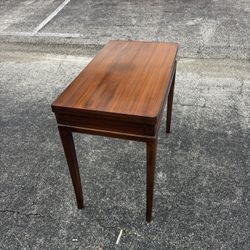 Antique 18th-19th Century Federal Style Table