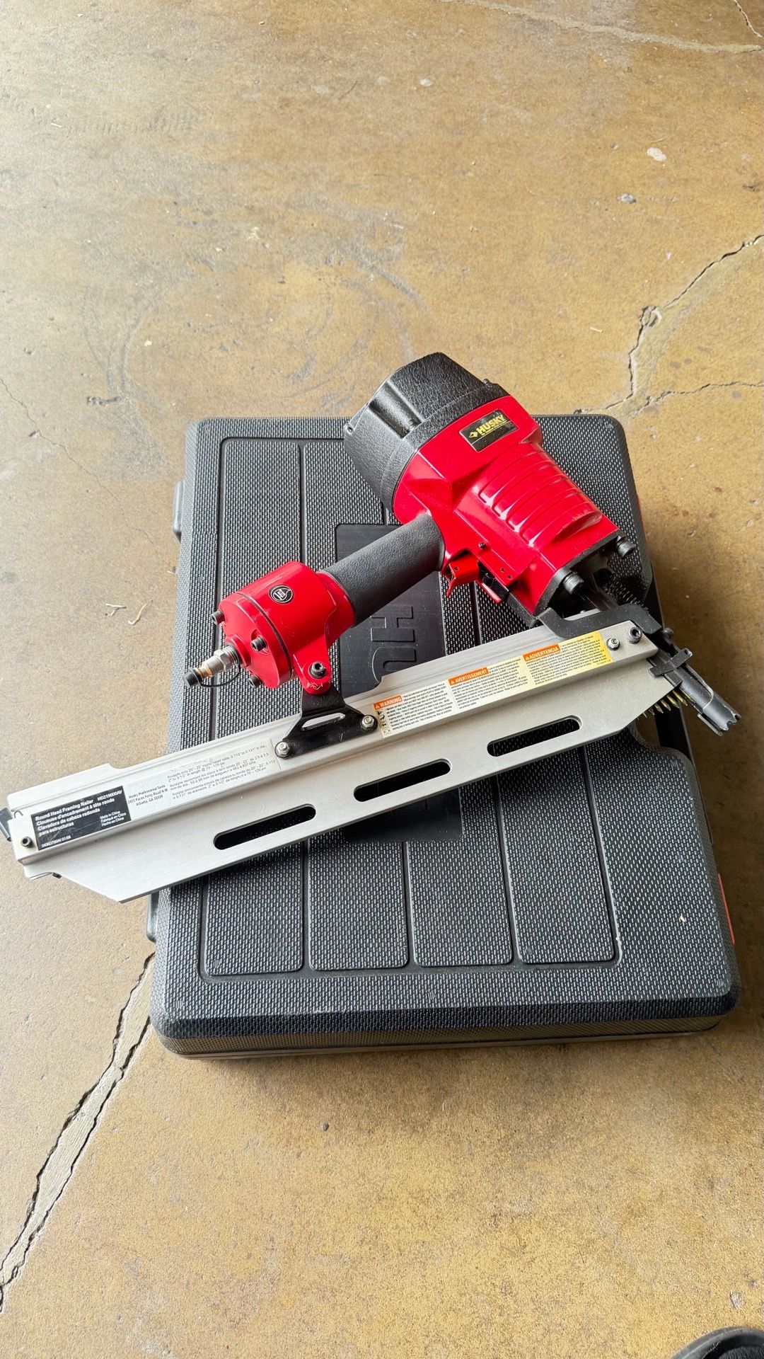 Husky Framing Nailer .NUEVA