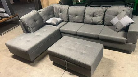 BRAND NEW SECTIONAL COUCH WITH STORAGE OTTOMAN