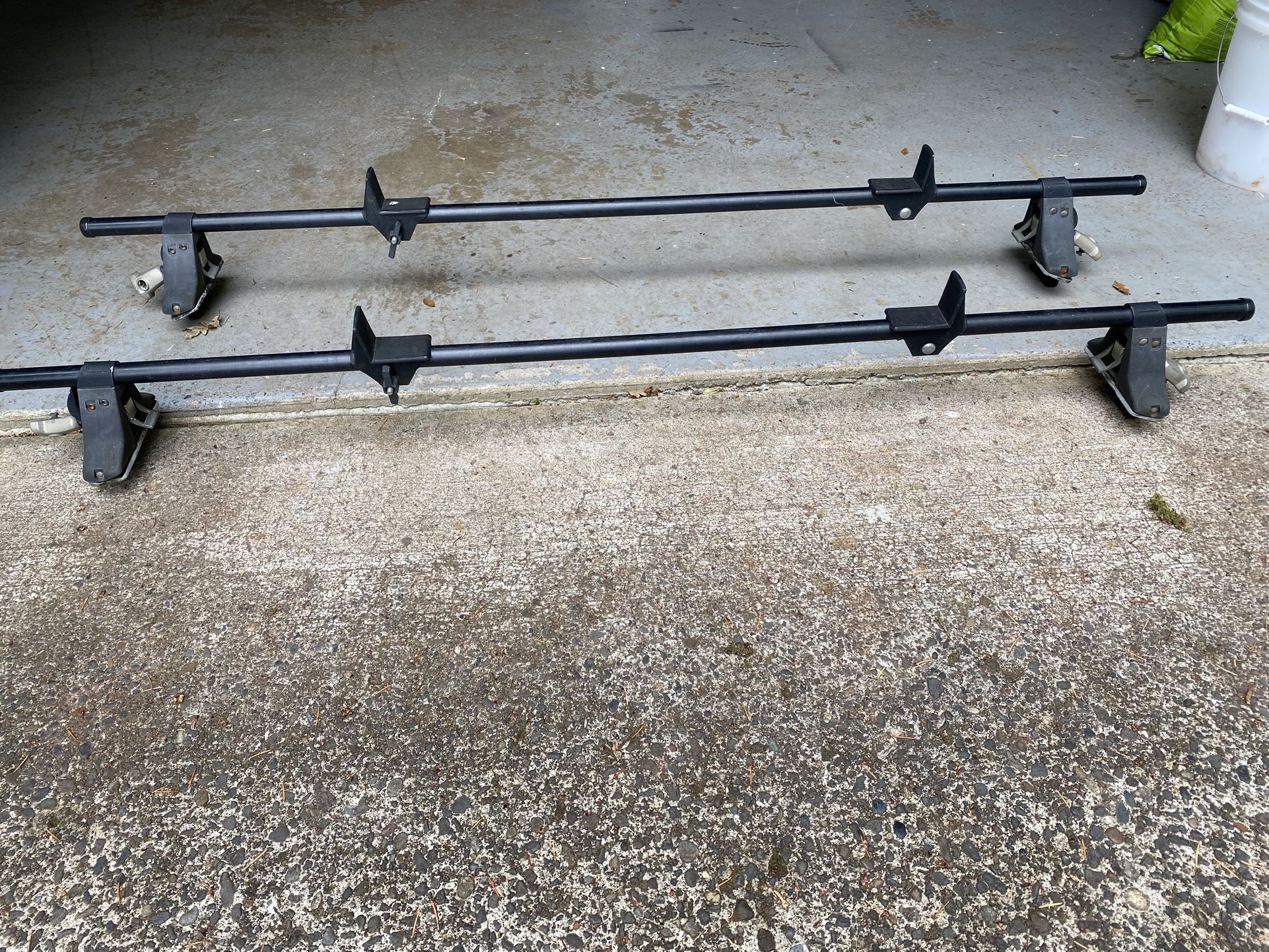 Yakima Roof Rack 66” Bars