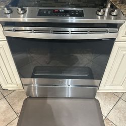 GE Stove 