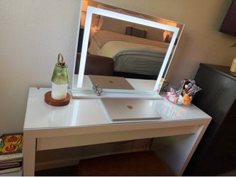 Vanity set