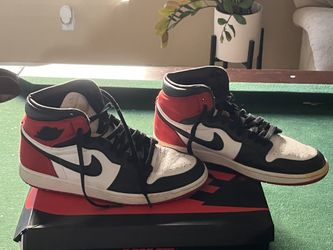 Jordan 1 Retro High Satin Black 