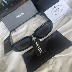 prada sunglasses (best offer!!)