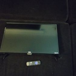 Small Roku Tv black 