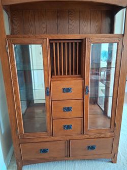 Mission Style Hutch (2)