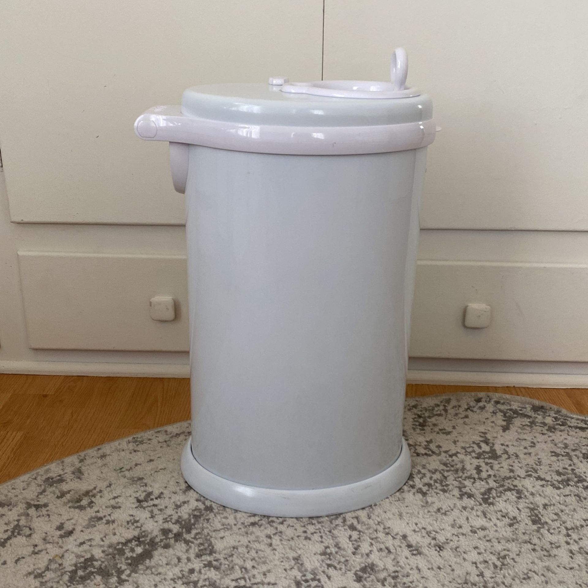 Diaper pail