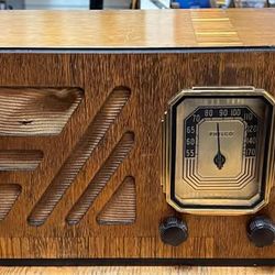 Vintage Late 1930's Philco 38-12 Tube Radio