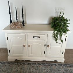 Buffet Cabinet 