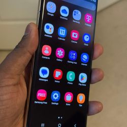 Samsung Galaxy S22 Ultra  ,Factory Unlocked,  Excellent Condition  Like New 