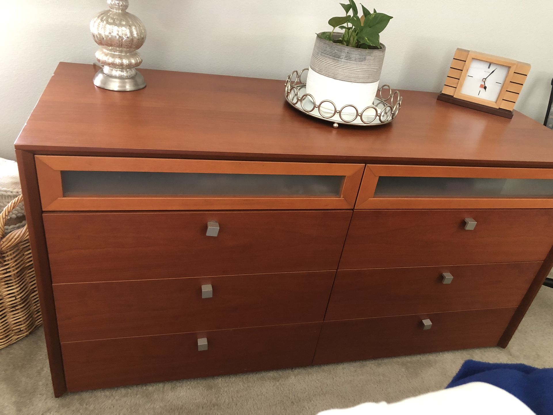 Queen Size Bedroom Set