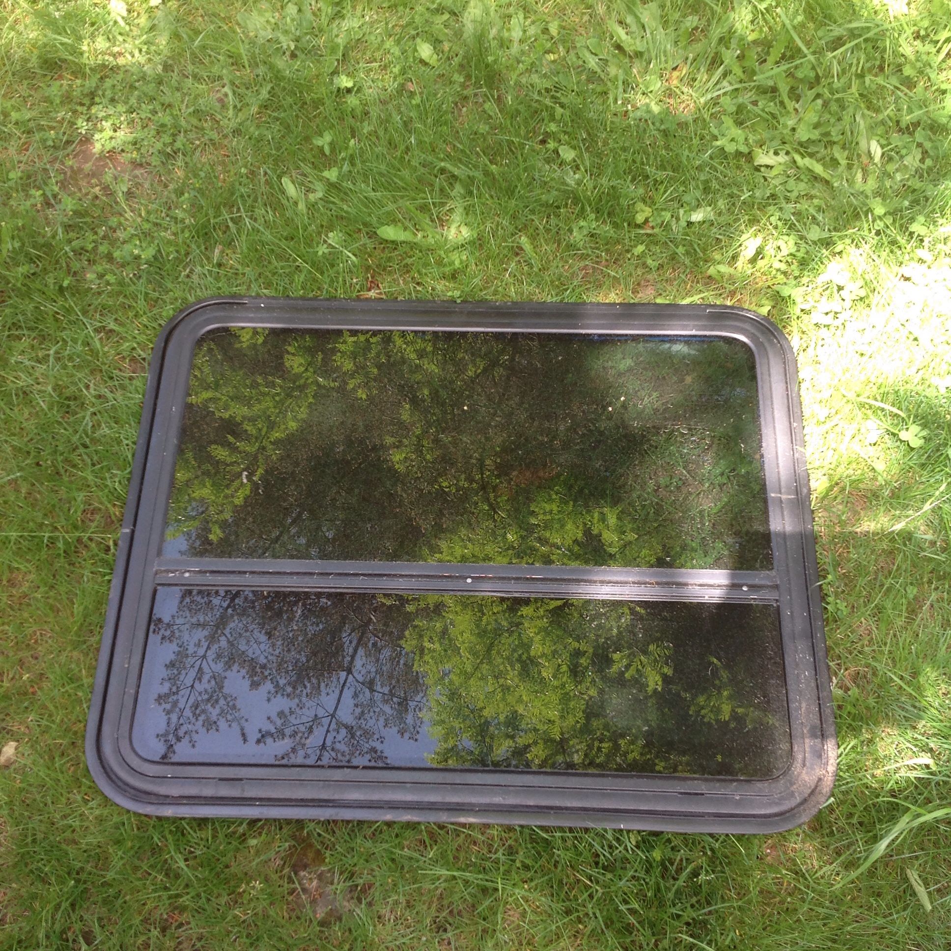 Large Rv Window 28&3/4x35&3/4 Inside Dimension
