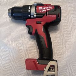 Brand New Milwaukee M18 1/2” Brushless Drill Driver Never Used (tool Only)