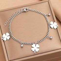 Stainless Steel Lucky Clover Charm Bracelet 