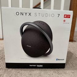 Onyx Studio 7 (New)