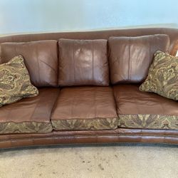 Havertys Genuine Leather & Tapestry Sofa – Excellent Quality & Timeless Design 