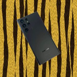 Samsung Galaxy S22 Ultra 5G 256GB AT&T And Cricket-$749