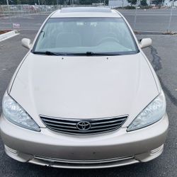 2005 TOYOTA CAMRY LE