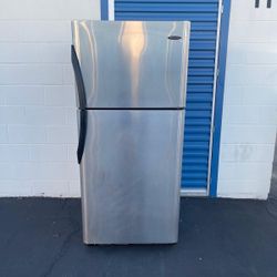 FRIGIDAIRE refrigerator 30” Top Freezer WARRANTY **FREE DELIVERY** REFRIGERADOR Hielera 