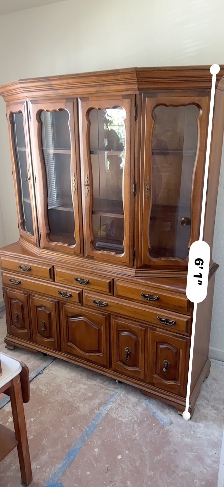 China hutch 