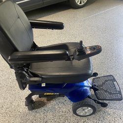 Jazzy Elite ES Mobility Chair