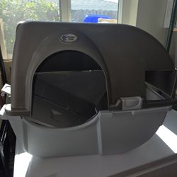 Omega Paws Litter Box