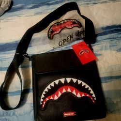 Sprayground Men Bag.  AUTENTOCO