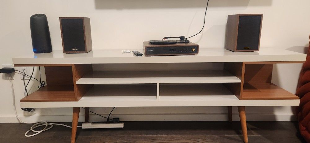 TV Stand Upto 70"