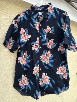 Old Navy Floral Short Sleeve Button-Down Shirt XL