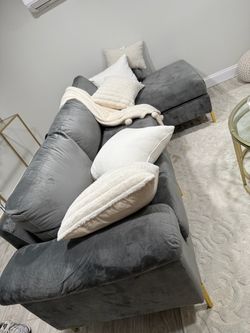 COUCH with reversible chaise