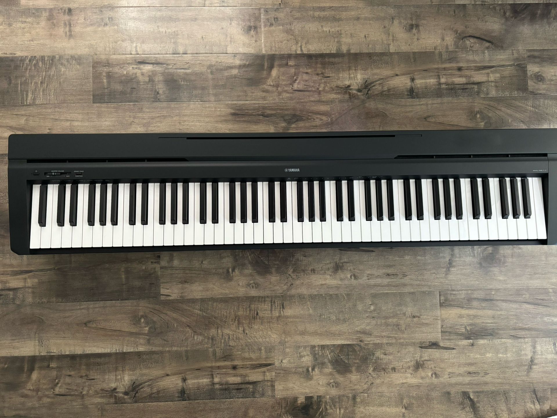 Yamaha Piano Keyboard 88-keys. P71 Model