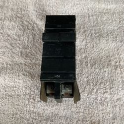 Square D. XO circuit breaker
