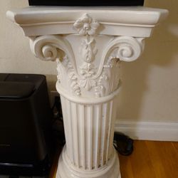 Rome Style Pedestal White No Crack 